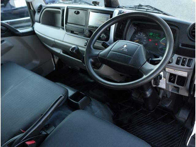 MITSUBISHI CANTER 2020 Image 31