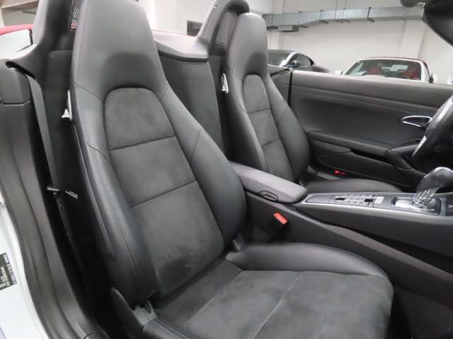 PORSCHE BOXSTER 2015 Image 31