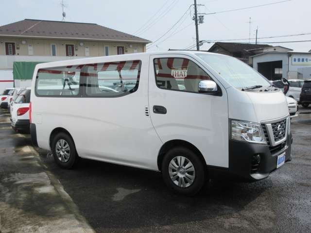 NISSAN NV350 CARAVAN 4WD 2020 Image 31