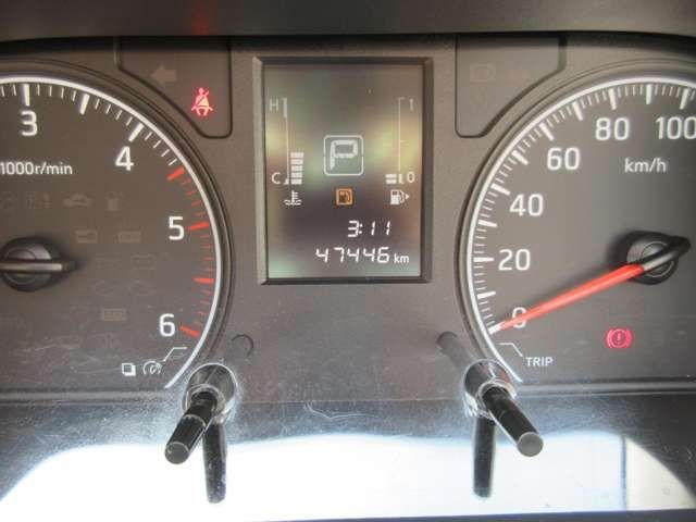 NISSAN NV350 CARAVAN 4WD 2020 Image 31