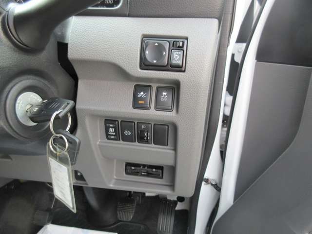 NISSAN NV350 CARAVAN 4WD 2020 Image 31