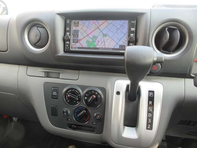 NISSAN NV350 CARAVAN 4WD 2020 Image 31