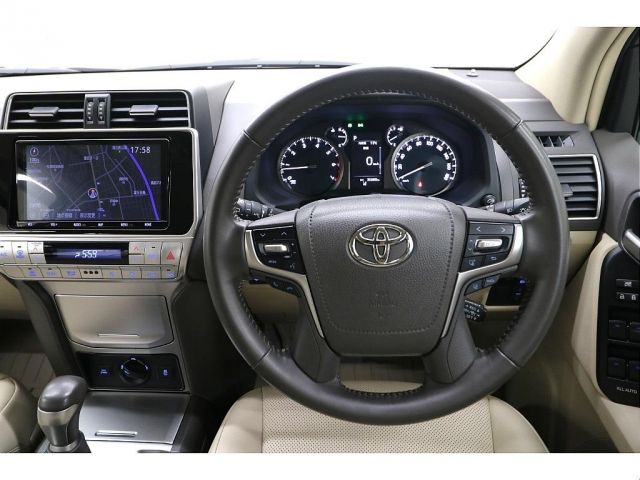 TOYOTA LANDCRUISER PRADO 2022 Image 31