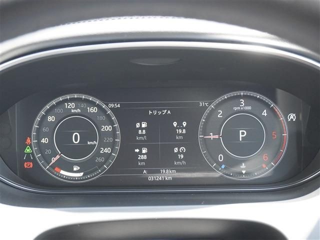 JAGUAR E-PACE 2018 Image 31