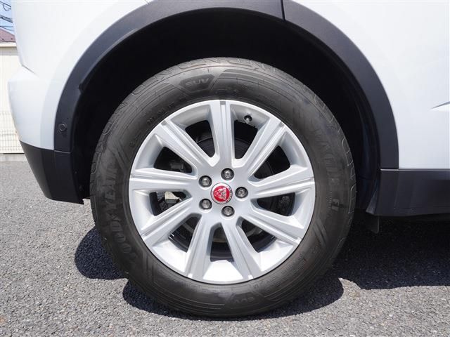 JAGUAR E-PACE 2018 Image 31