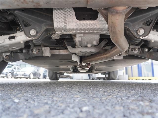 JAGUAR E-PACE 2018 Image 31