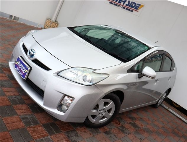 TOYOTA PRIUS 2011 Image 31