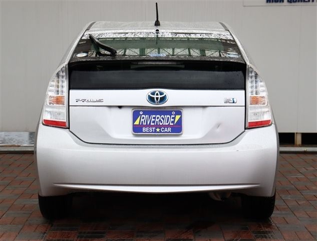 TOYOTA PRIUS 2011 Image 31