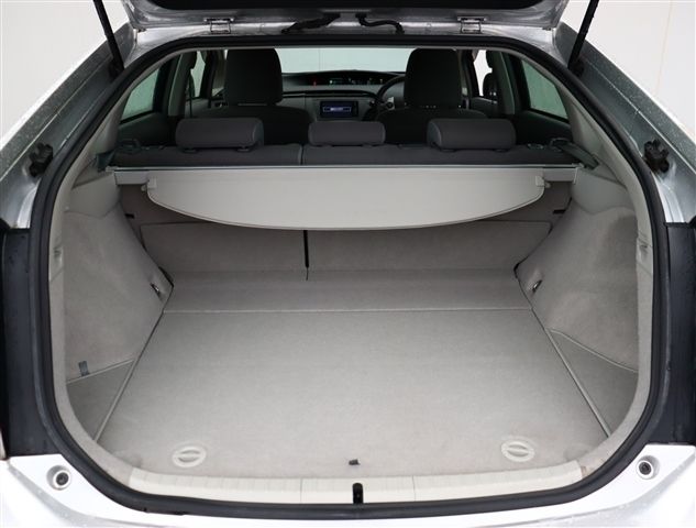 TOYOTA PRIUS 2011 Image 31