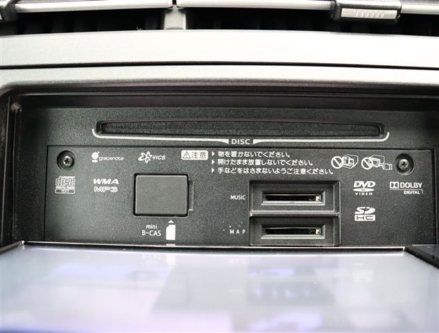 TOYOTA PRIUS 2011 Image 31