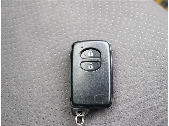 TOYOTA PRIUS 2011 Image 31