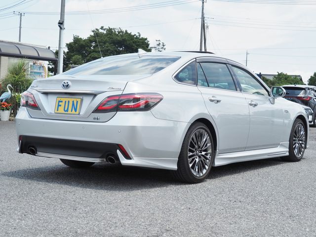 TOYOTA CROWN SEDAN HYBRID 2021 Image 31