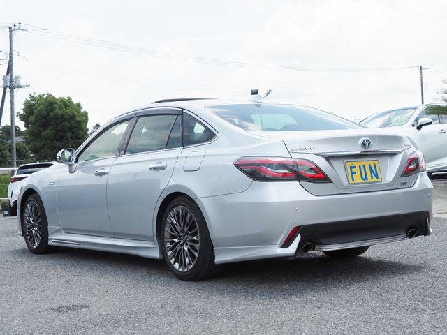 TOYOTA CROWN SEDAN HYBRID 2021 Image 31
