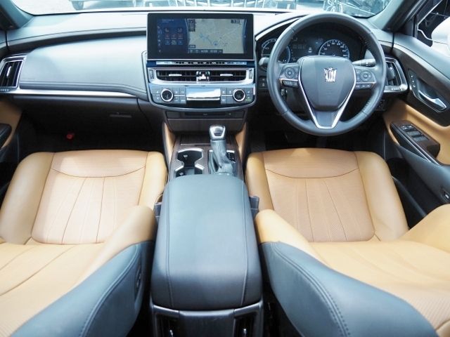 TOYOTA CROWN SEDAN HYBRID 2021 Image 31