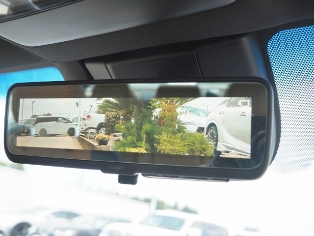 TOYOTA CROWN SEDAN HYBRID 2021 Image 31