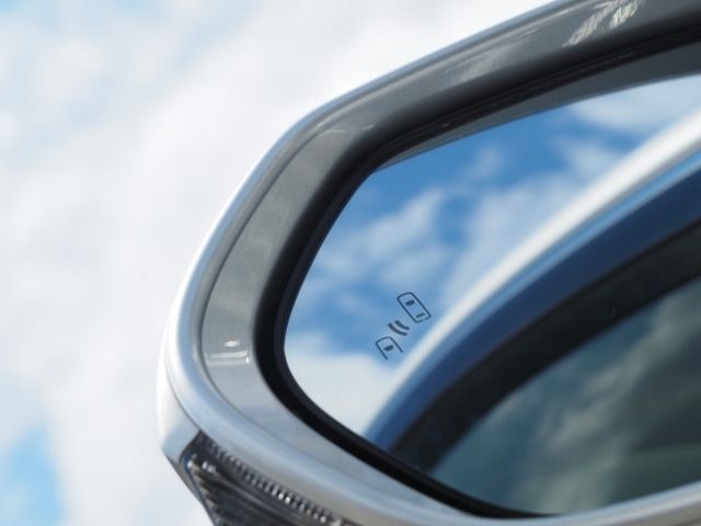 TOYOTA CROWN SEDAN HYBRID 2021 Image 31