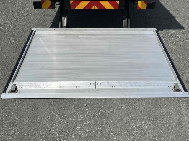 MITSUBISHI FUSOU FIGHTER 2018 Image 31