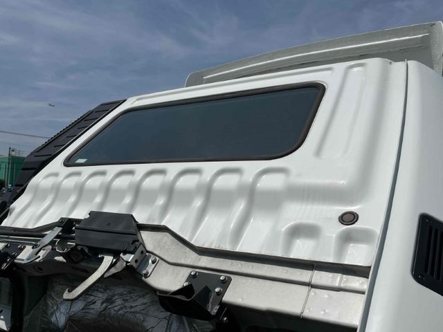 MITSUBISHI FUSOU FIGHTER 2018 Image 31