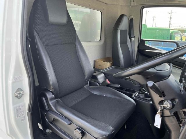 MITSUBISHI FUSOU FIGHTER 2018 Image 31