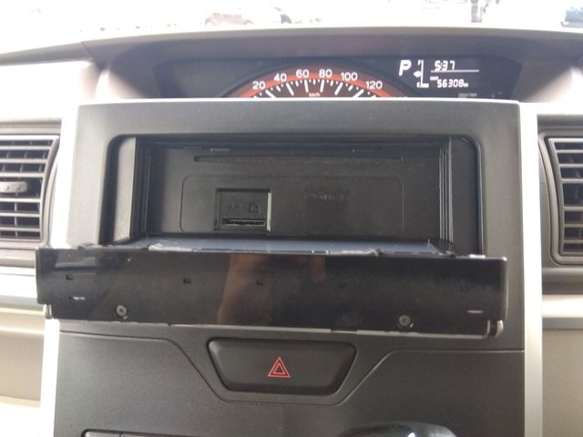 DAIHATSU TANTO 2015 Image 31