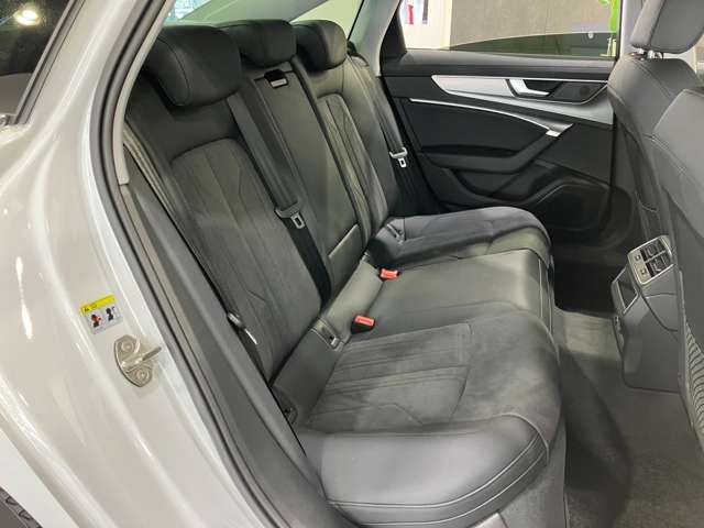 AUDI A6 2022 Image 31