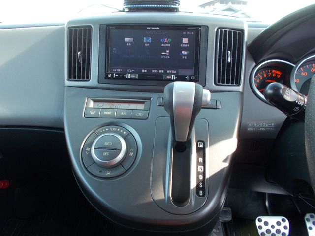 DAIHATSU SONICA 2006 Image 31