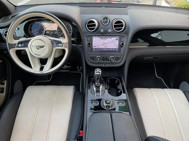 BENTLEY BENTAYGA 2018 Image 31