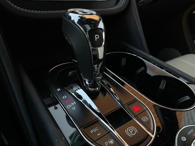 BENTLEY BENTAYGA 2018 Image 31