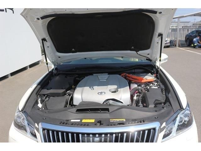 TOYOTA CROWN MAJESTA HYBRID 2014 Image 31