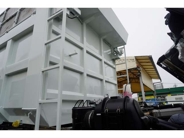 MITSUBISHI FUSOU SUPER GREAT 2025 Image 31