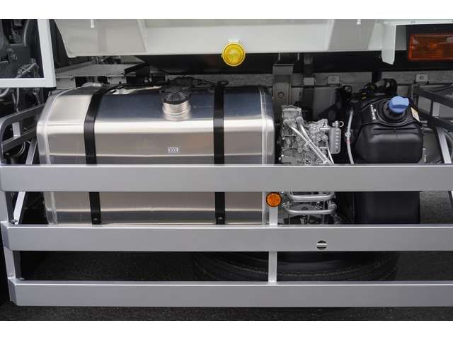 MITSUBISHI FUSOU SUPER GREAT 2025 Image 31