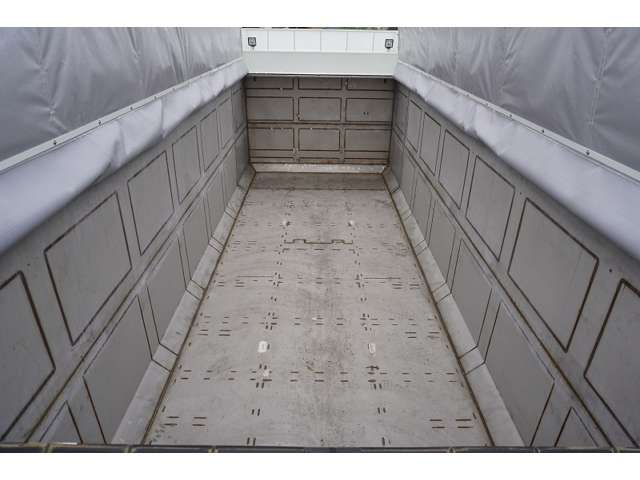 MITSUBISHI FUSOU SUPER GREAT 2025 Image 31