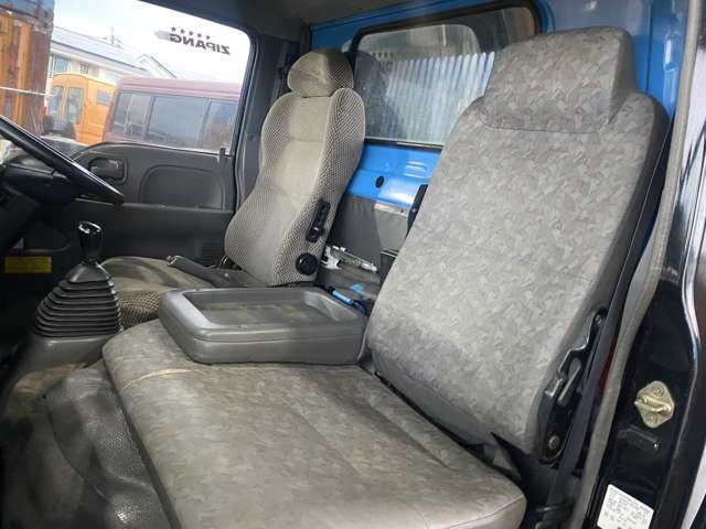ISUZU ELF 2003 Image 31