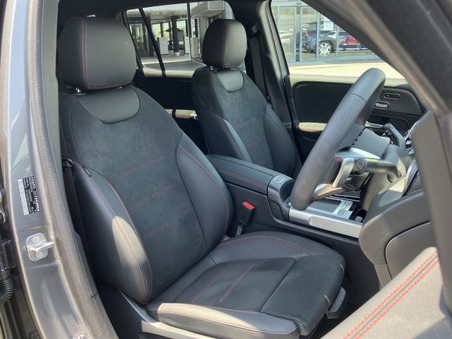 MERCEDES BENZ EQB 2025 Image 31