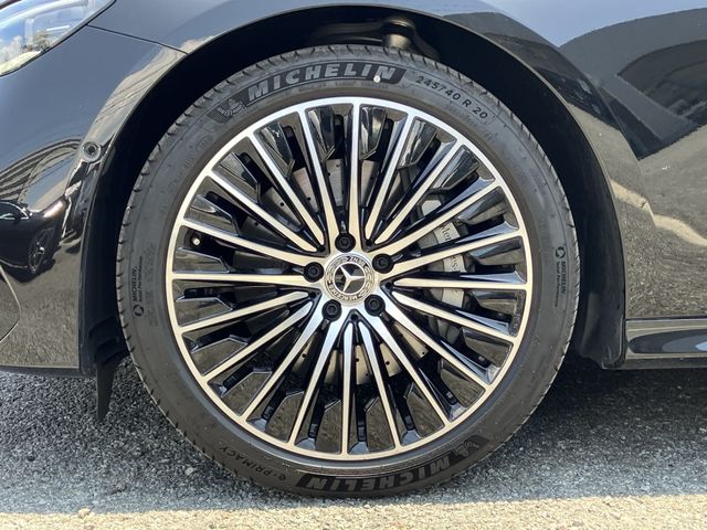 MERCEDES BENZ E SEDA 2025 Image 31