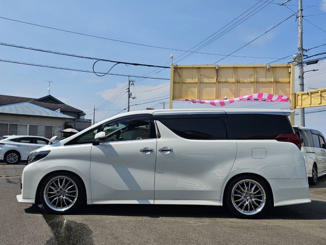 TOYOTA ALPHARD 2017 Image 31