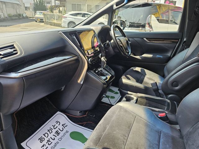 TOYOTA ALPHARD 2017 Image 31