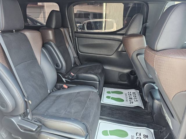 TOYOTA ALPHARD 2017 Image 31