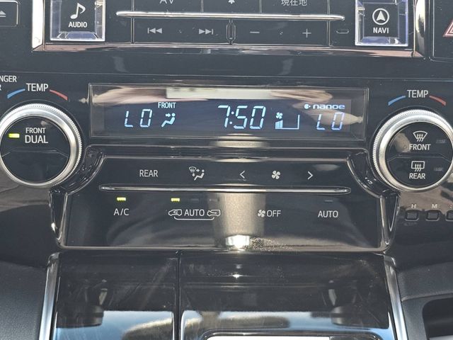 TOYOTA ALPHARD 2017 Image 31