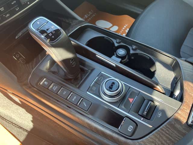 MASERATI LEVANTE 2020 Image 31