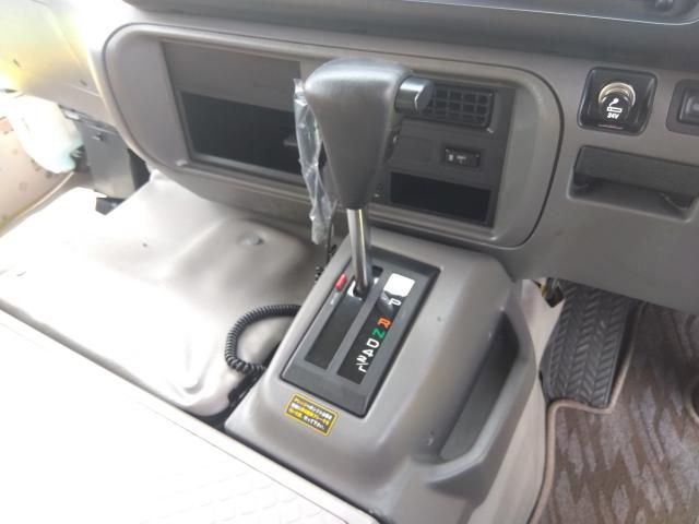 TOYOTA COASTER 2014 Image 31