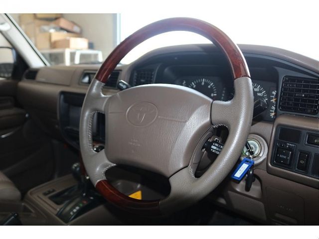 TOYOTA LANDCRUISER WAGON 1997 Image 31