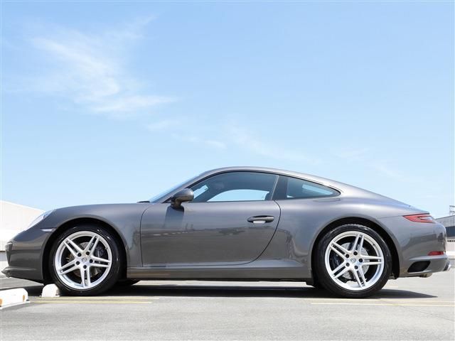 PORSCHE 911 2019 Image 31