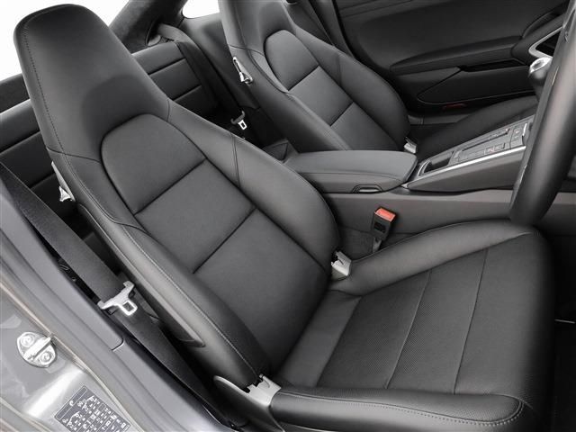 PORSCHE 911 2019 Image 31