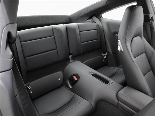 PORSCHE 911 2019 Image 31