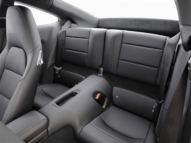 PORSCHE 911 2019 Image 31