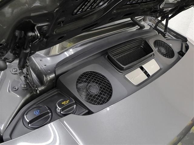 PORSCHE 911 2019 Image 31