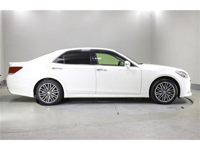 TOYOTA CROWN SEDAN 4WD 2015 Image 31