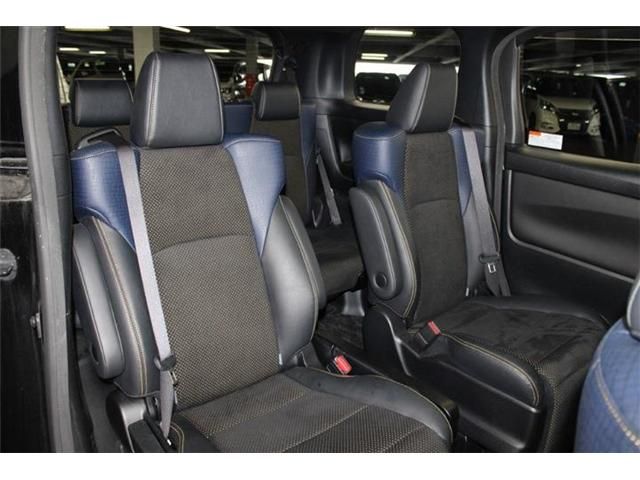 TOYOTA VELLFIRE 2017 Image 31