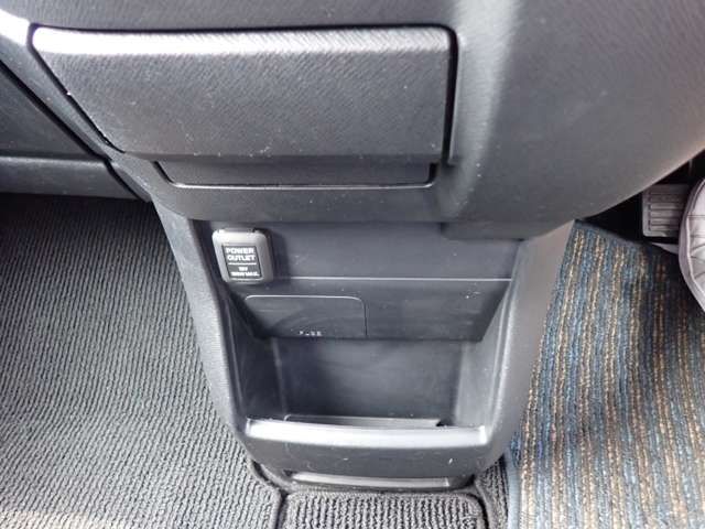 HONDA STEPWAGON SPADA 2012 Image 31